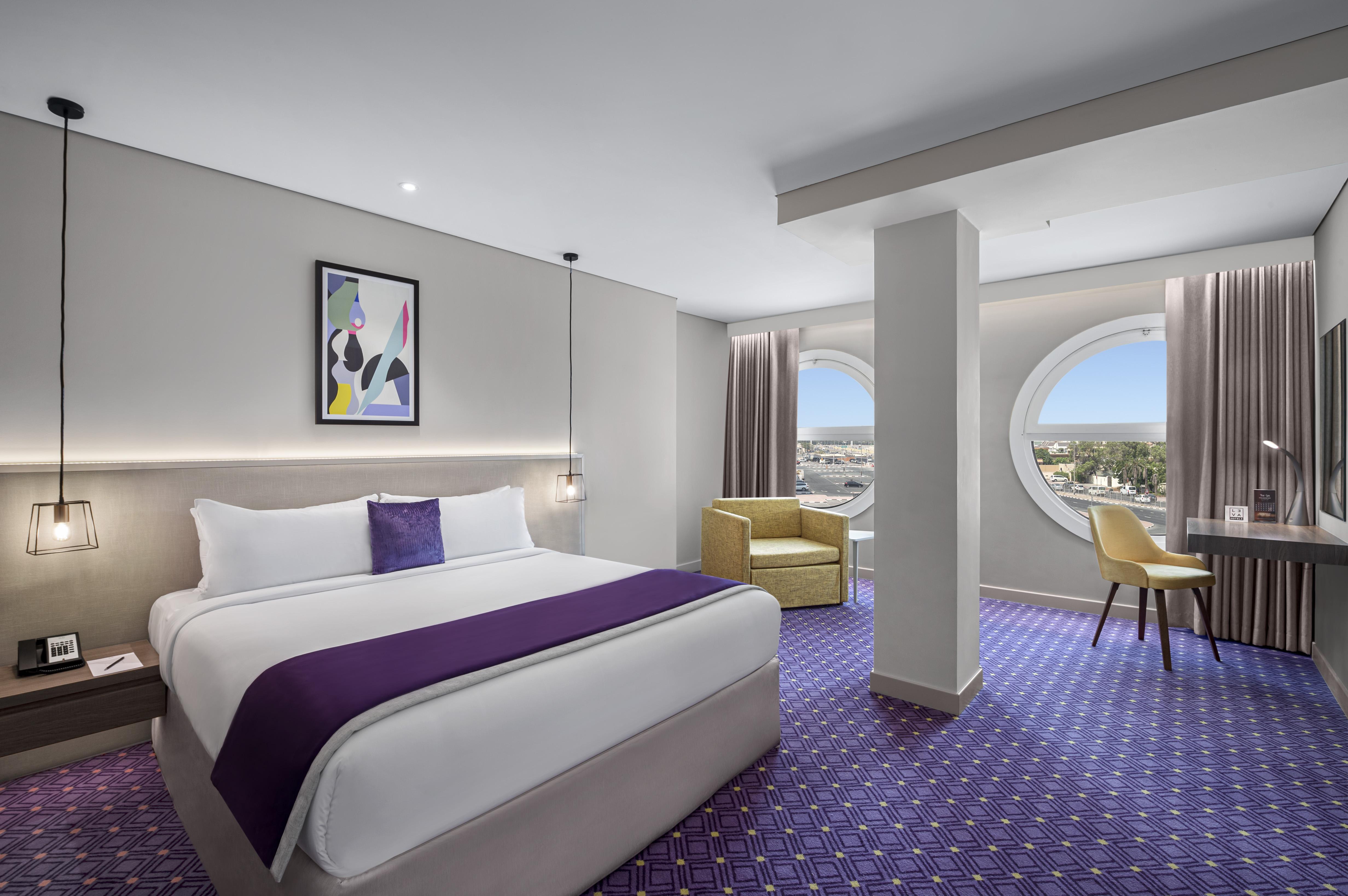 Leva Hotel Mazaya Centre ドバイ エクステリア 写真