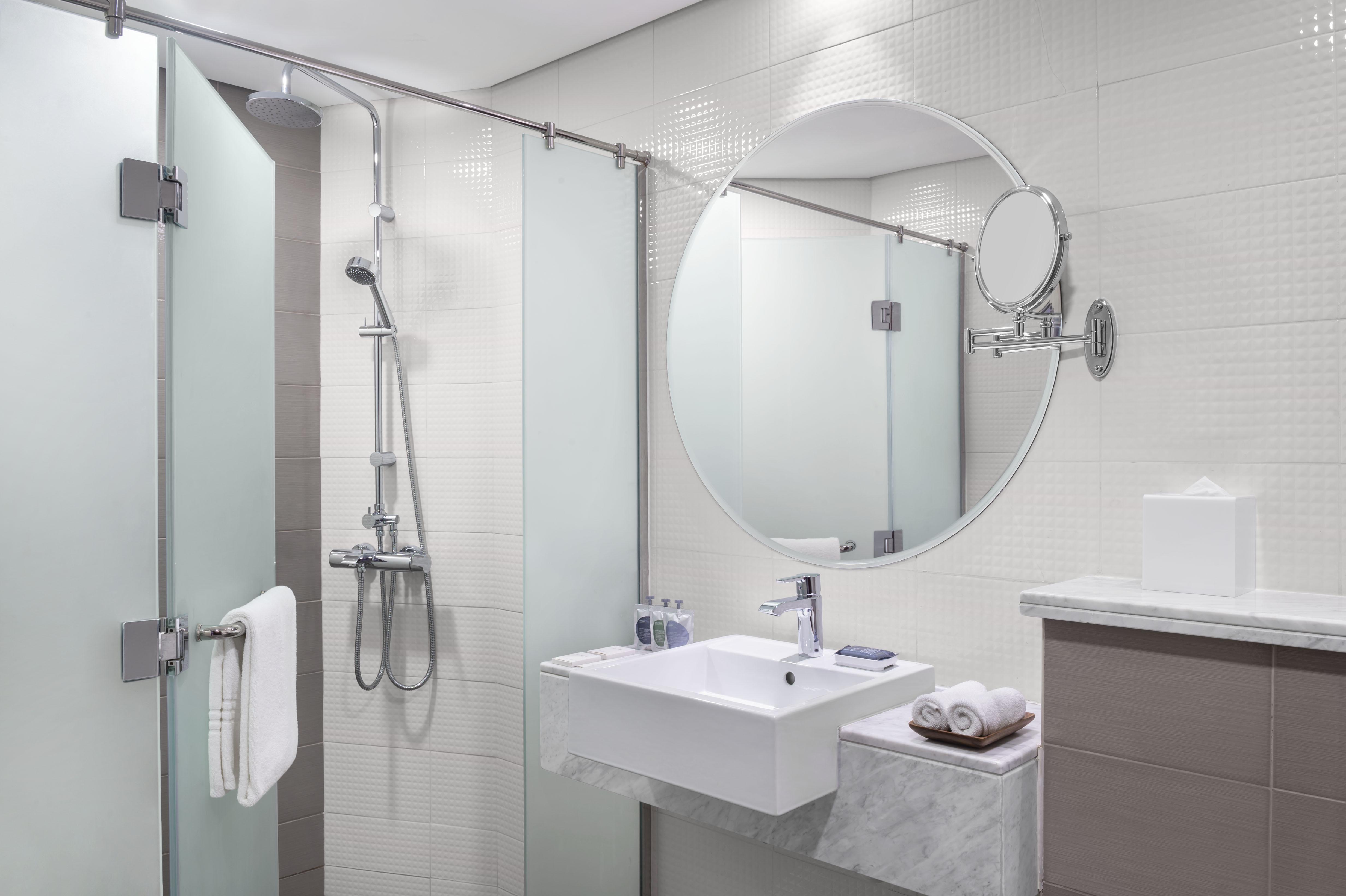 Leva Hotel Mazaya Centre ドバイ エクステリア 写真
