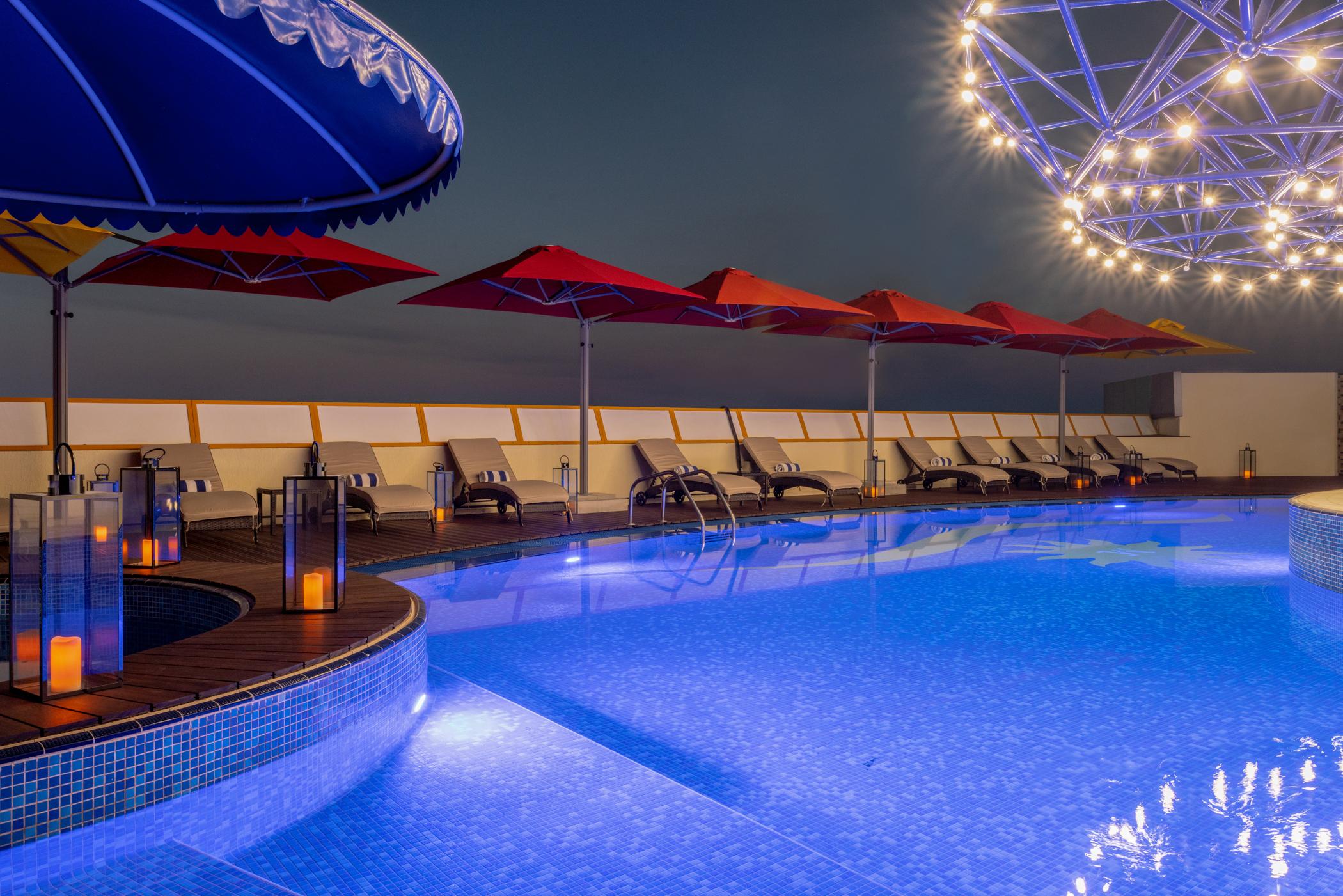 Leva Hotel Mazaya Centre ドバイ エクステリア 写真